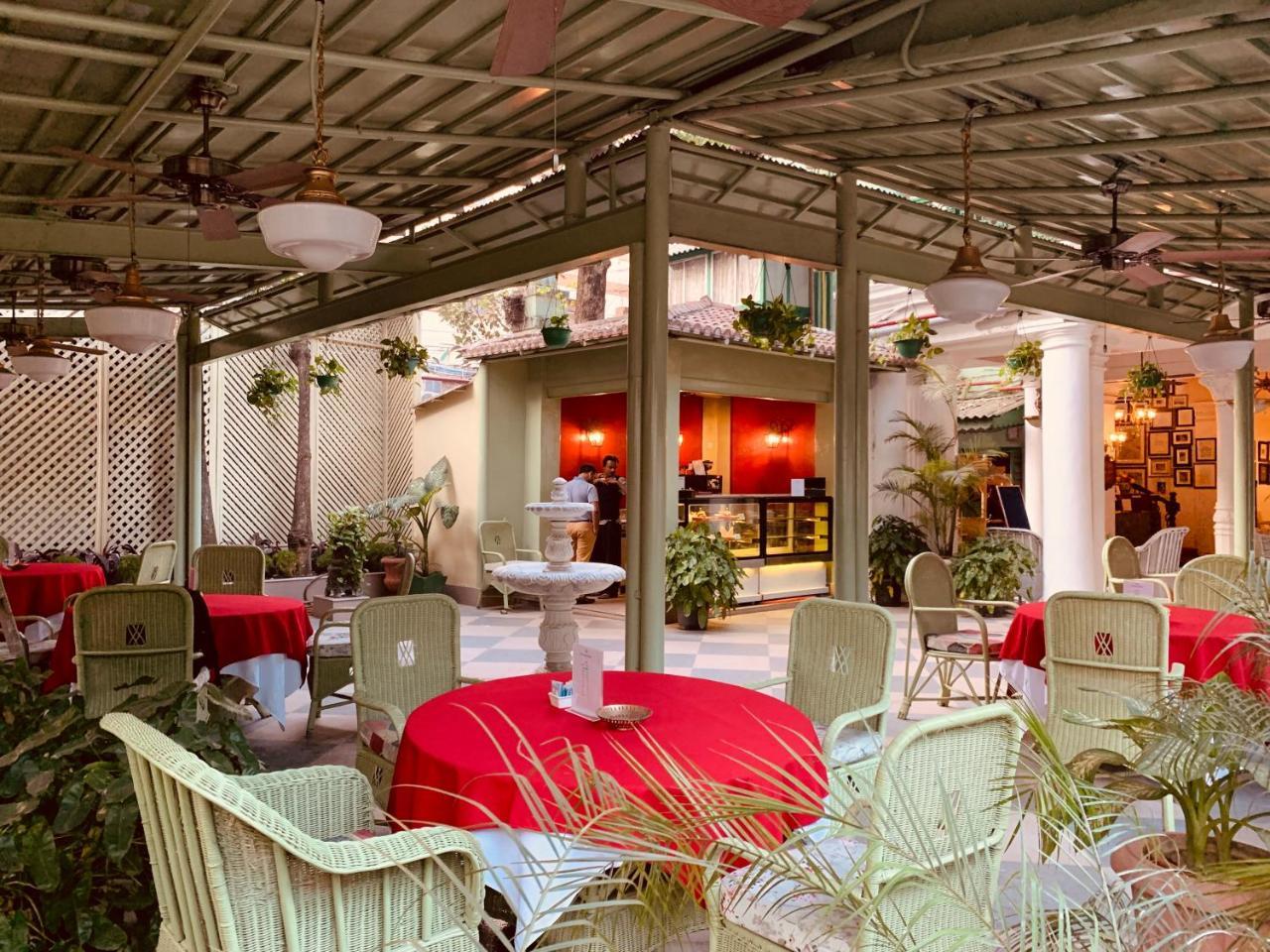 The Elgin Fairlawn, Kolkata Hotel Exterior foto